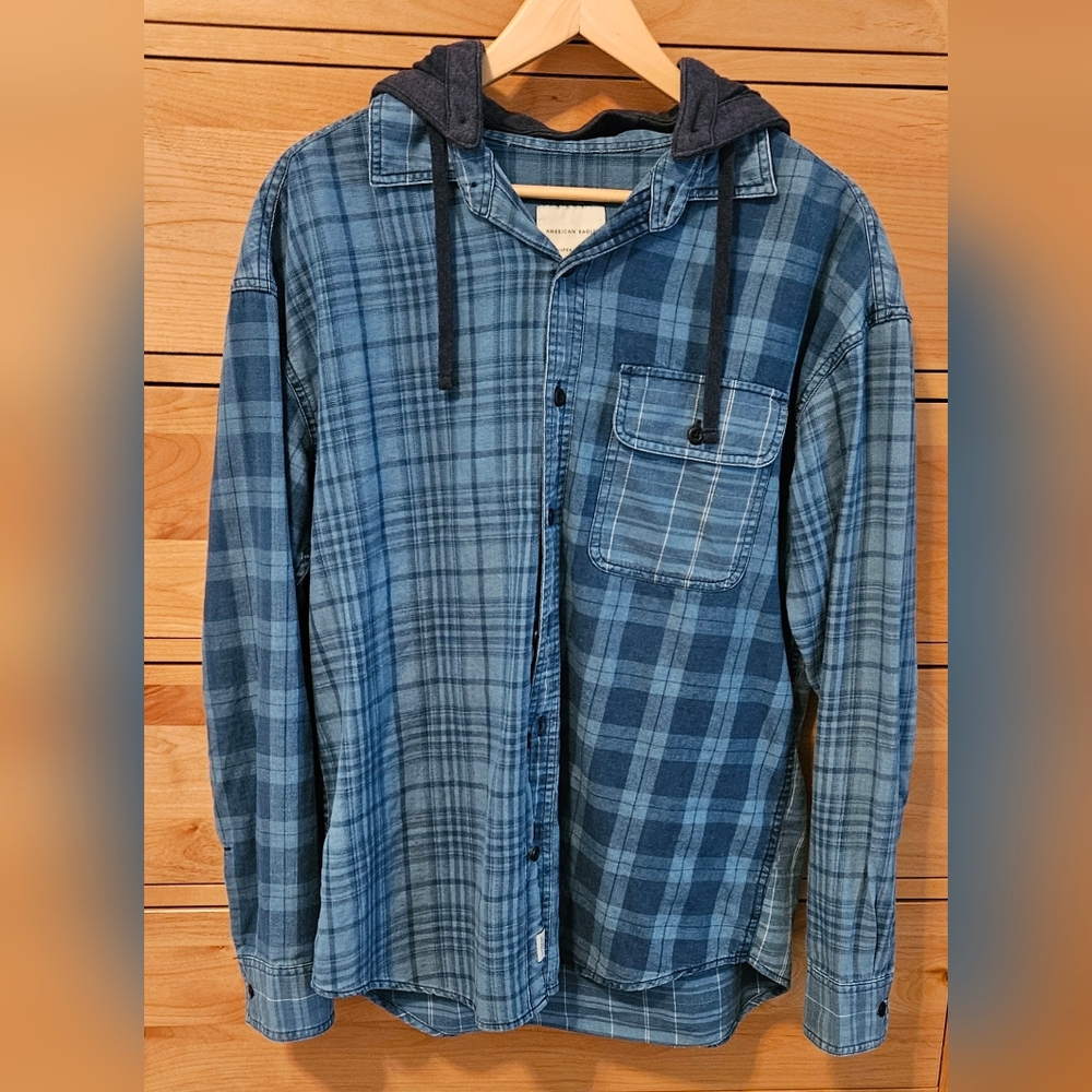 American Eagle blue flannel hoodie